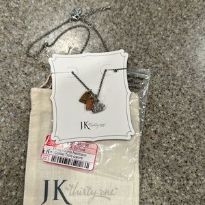 NWT and gift bag ThirtyOne Three Hearts Necklace